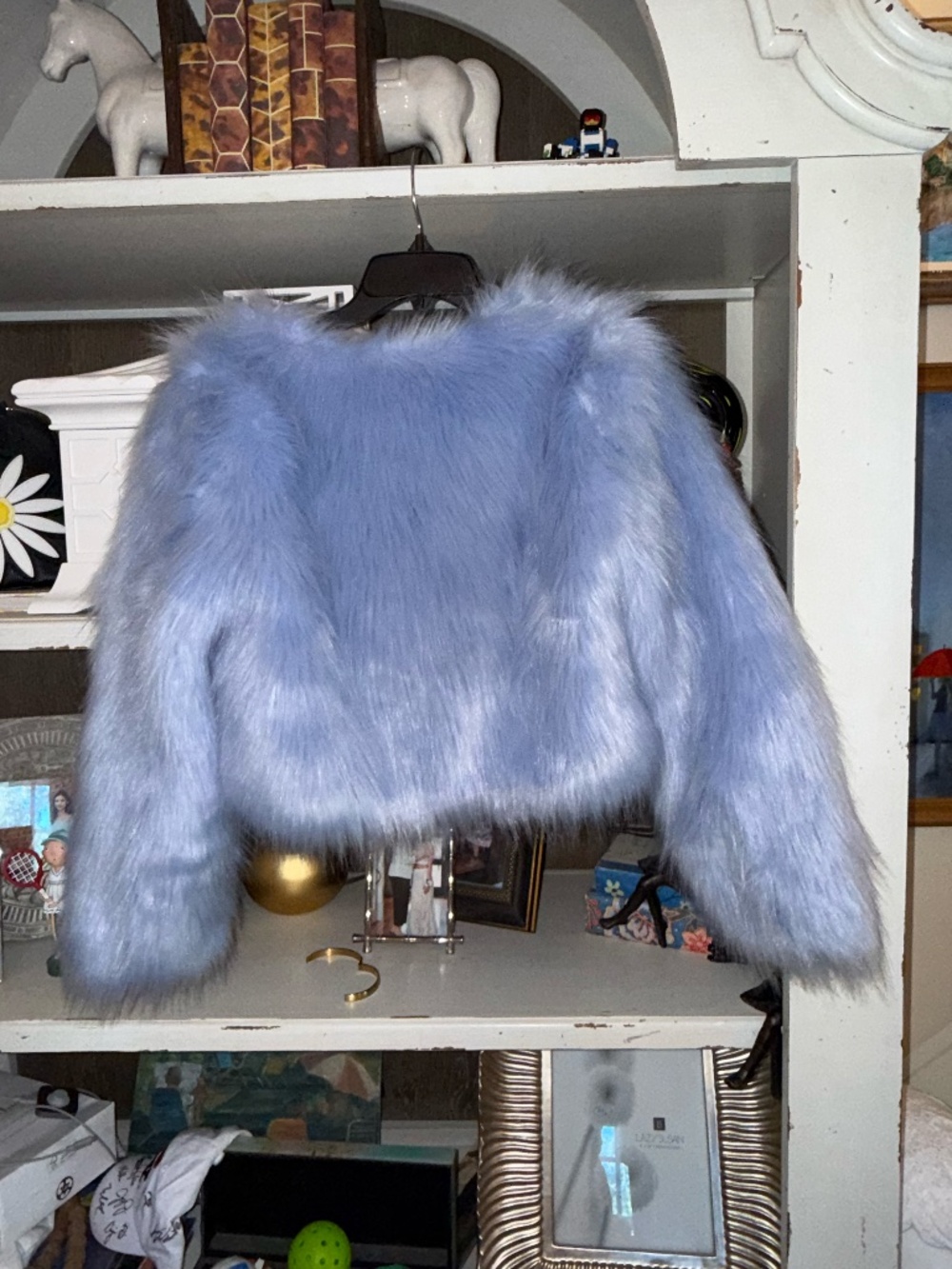 Azalea Wang Medium M sky light blue faux fur cropped coat - Picture 3 of 3